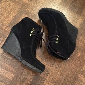 Michael Kors Black Suede Wedge Ankle Boots size 35.5